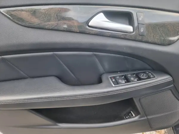 Mercedes-Benz CLS 220 PACK AMG 50