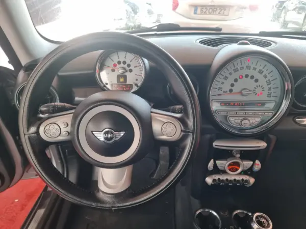 MINI 3 Portas Cooper D 10