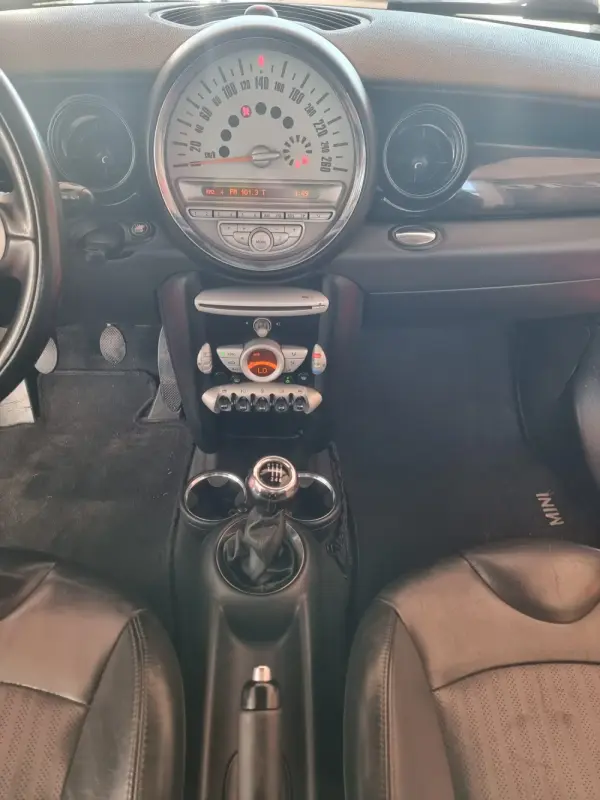 MINI 3 Portas Cooper D 12