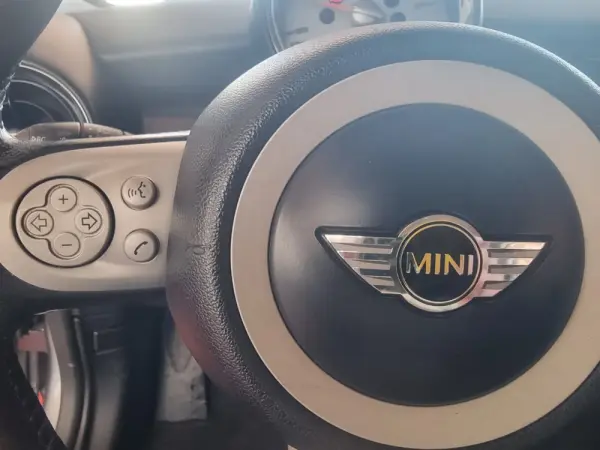 MINI 3 Portas Cooper D 21