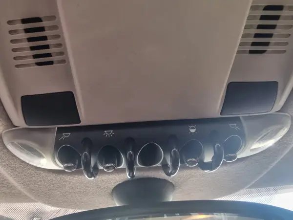 MINI 3 Portas Cooper D 26