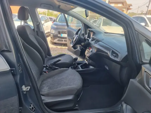Opel Corsa 1.3 CDTi Cosmo 10
