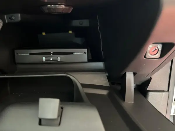 Peugeot 2008 1.2 PureTech Allure 14