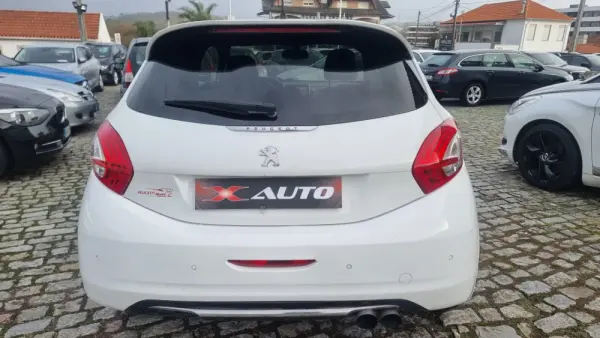 Peugeot 208 1.6 THP GTi 6