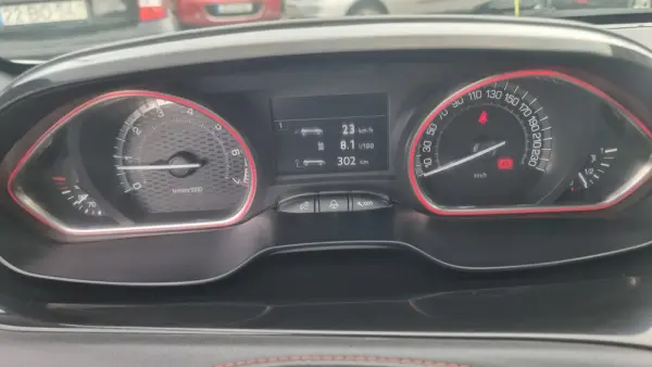 Peugeot 208 1.6 THP GTi 15