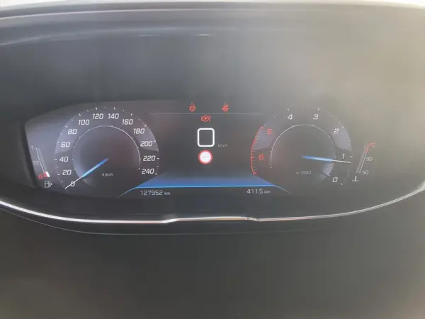 Peugeot 5008 1.5 BlueHDi Allure 14