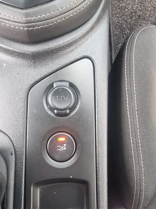 Peugeot RCZ 1.6 THP 21