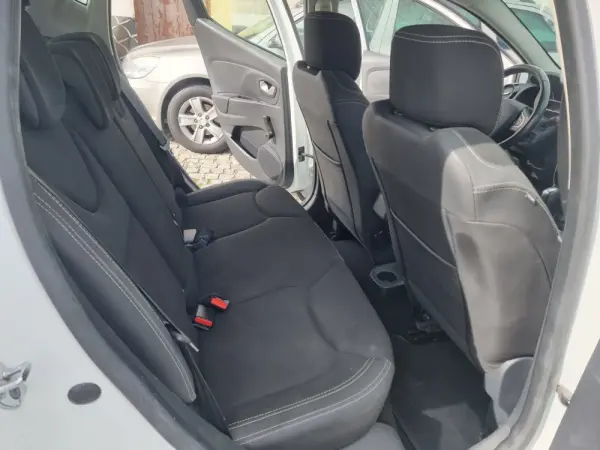 Renault Clio 16