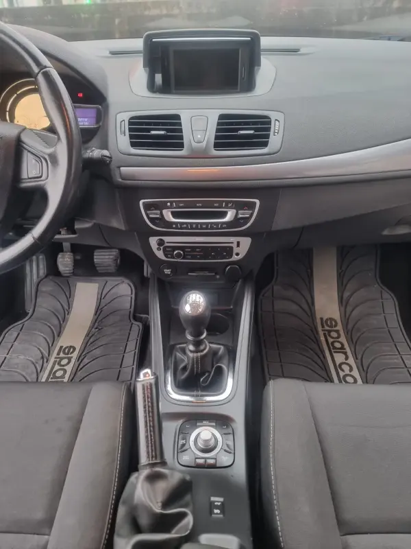 Renault Mégane Sport Tourer 1.5 dCi Confort SS 9