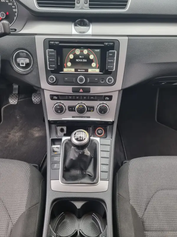 Volkswagen Passat Variant 1.6 TDi BlueMotion 12