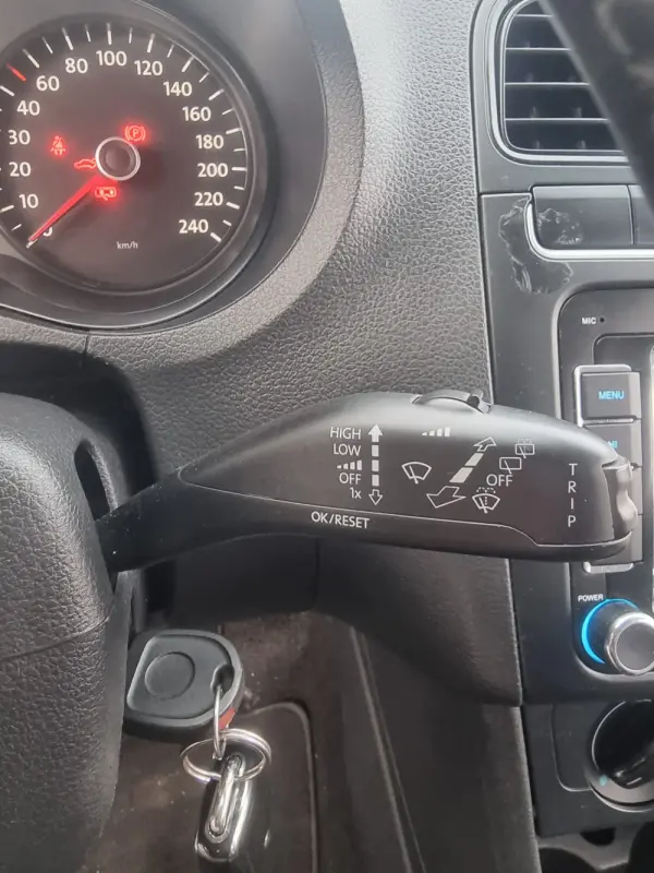 Volkswagen Polo 1.2 TDi Confortline 15