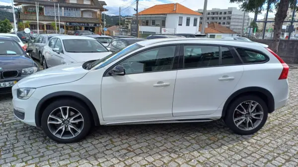Volvo V60 Cross Country 2.0 D3 Summum 7