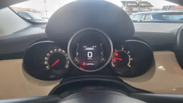Fiat 500X 1.3 MJ Lounge S&S 11
