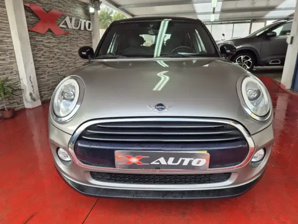 MINI 5 Portas Cooper D Auto 6