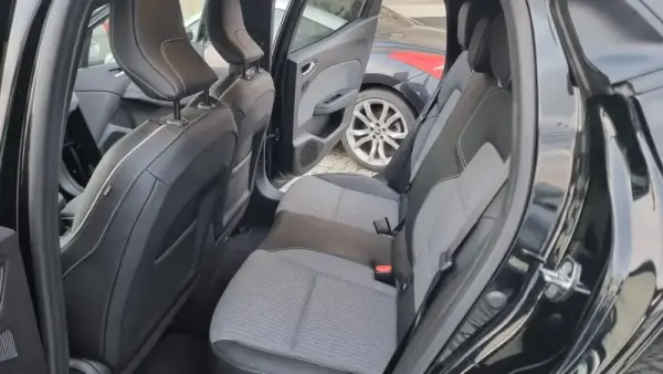 Renault Clio LUTECIA 7