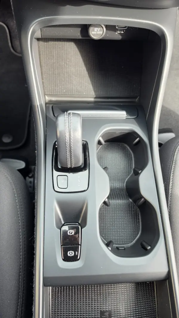 Volvo XC 40 1.5 T5 PHEV Momentum Plus 17