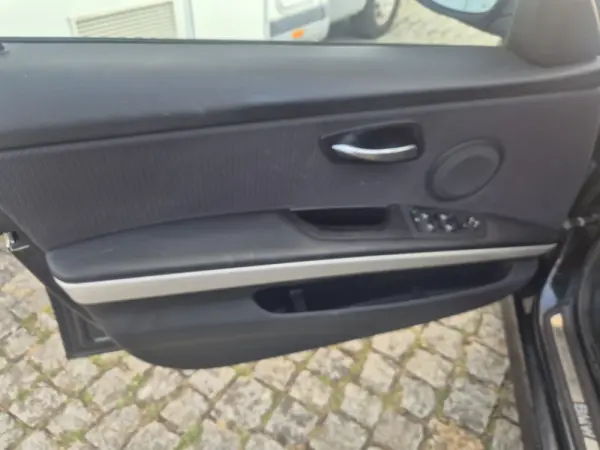 BMW 318 d Line Modern 10