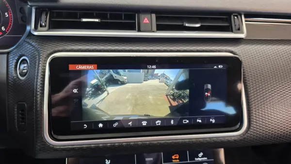 Land Rover Range Rover Velar 2.0 D R-Dynamic SE 14