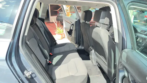 Volkswagen Passat Variant 1.6 TDI BlueMotion 15