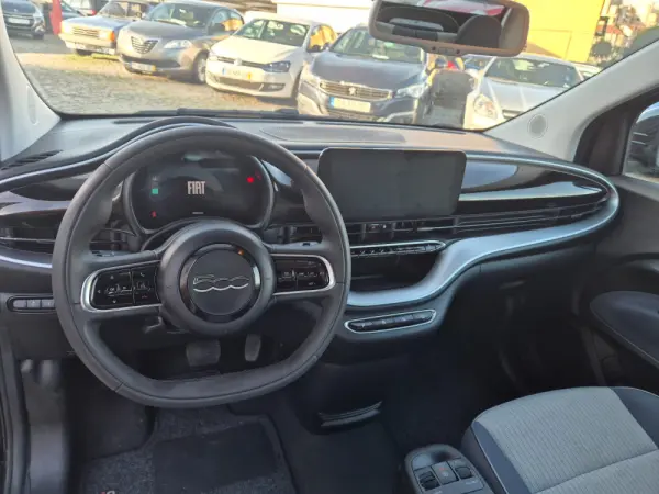 Fiat 500e C Passion 8