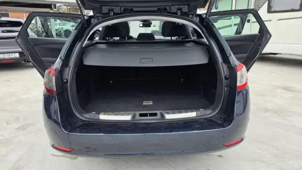Peugeot 508 SW 2.0 HDi Allure 21