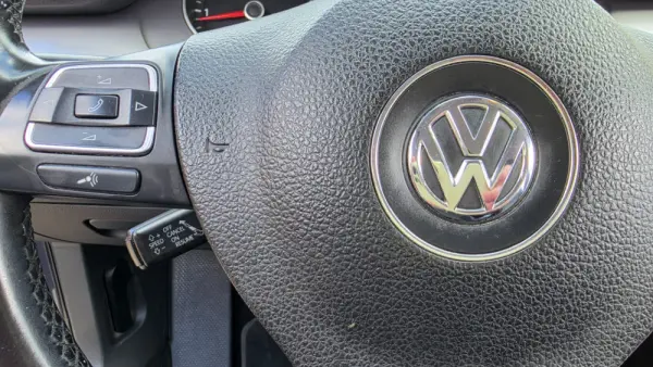 Volkswagen Passat Variant 1.6 TDI BlueMotion 17