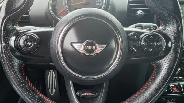 MINI Countryman One D Sport Edition 10