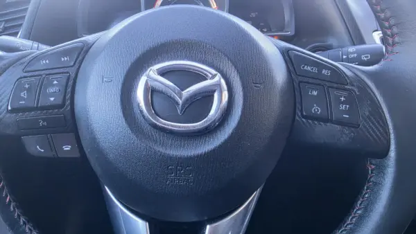 Mazda 3 1.5 Sky-D Excellence 19