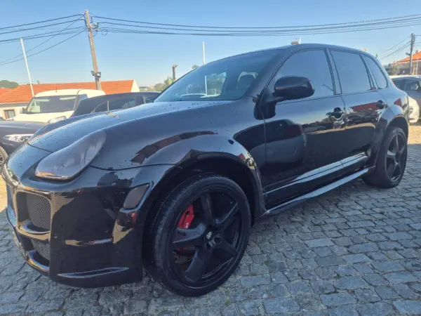 Porsche Cayenne V6 1