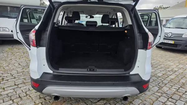 Ford Kuga 1.5 TDCi EcoBlue Titanium 26