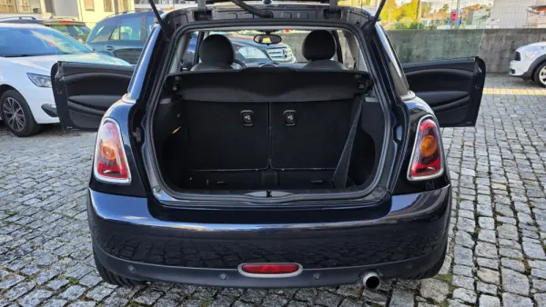MINI 3 Portas Cooper D 15