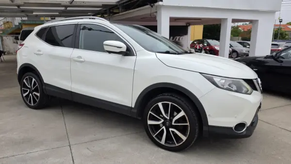 Nissan Qashqai 1.6 dCi N-Connecta 1
