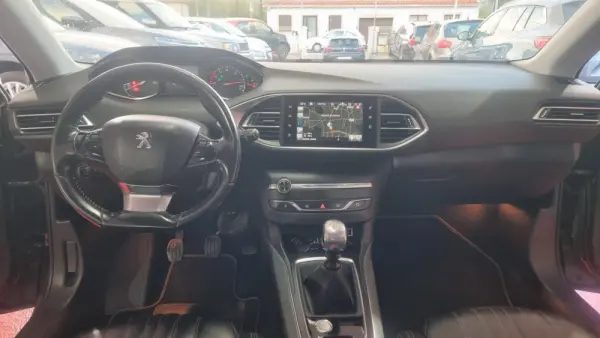 Peugeot 308 SW 1.6 BlueHDi Allure 6