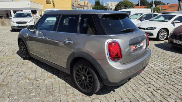 MINI 5 Portas One D 4