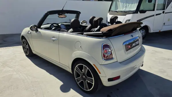 MINI Cabrio Cooper D 3