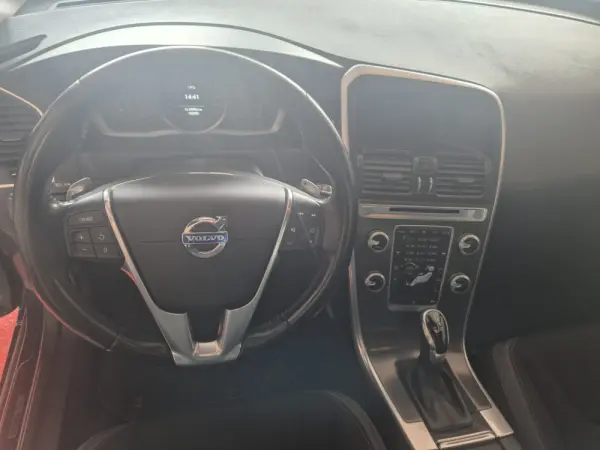 Volvo XC 60 D4 6