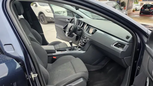 Peugeot 508 SW 2.0 HDi Allure 10