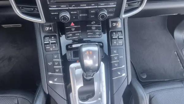 Porsche Cayenne S E-Hybrid 15