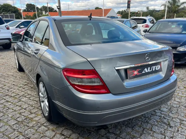 Mercedes-Benz C 200 7