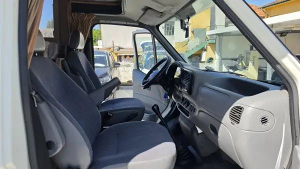 Ford Transit pilote 15