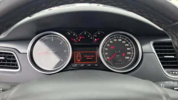 Peugeot 508 SW 2.0 HDi Allure 7