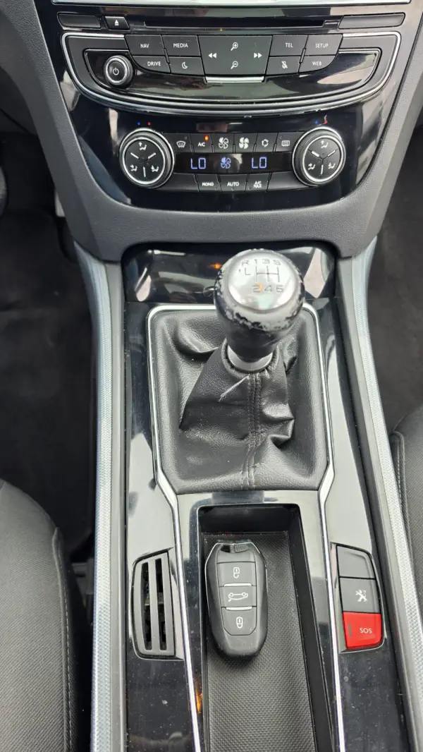 Peugeot 508 SW 2.0 HDi Allure 19