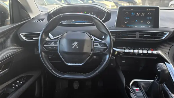 Peugeot 3008 1.6 BlueHDi Active 8