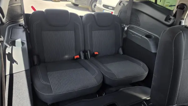 Ford Grand C-Max 1.6 TDCi Titanium Edition S/S 12
