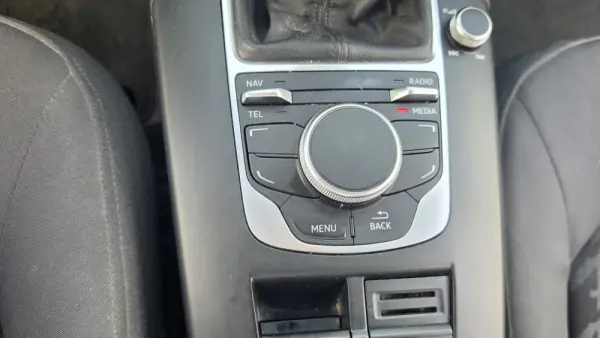Audi A3 Sportback 1.6 TDI Advance 11