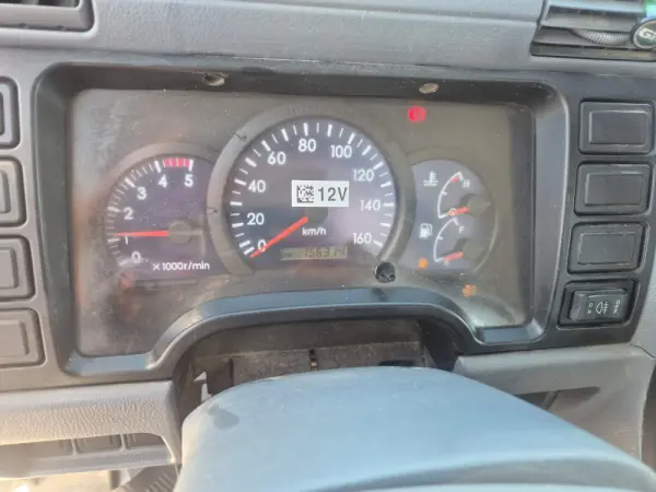 Mitsubishi Canter 3C13 6