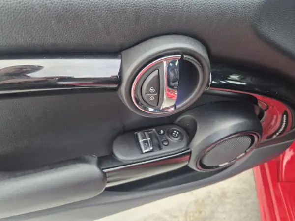 MINI 3 Portas Cooper SD Auto Desportiva 7