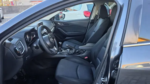 Mazda 3 1.5 Sky-D Excellence 7