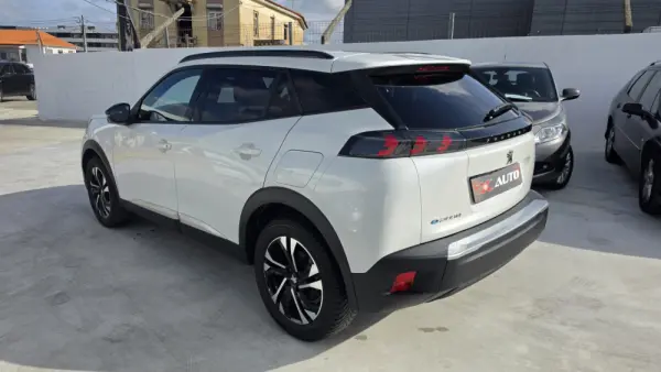 Peugeot e-2008 Allure 3