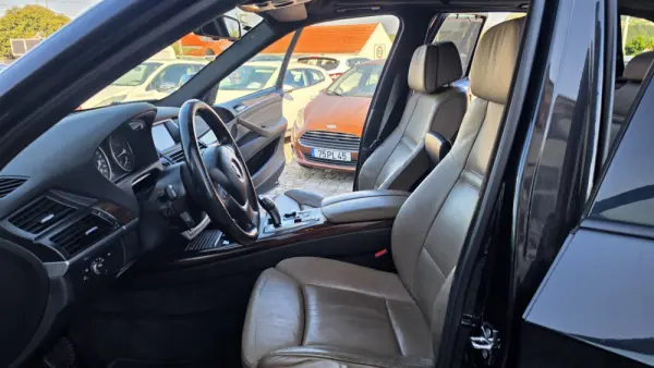 BMW X5 3.0 sd 9